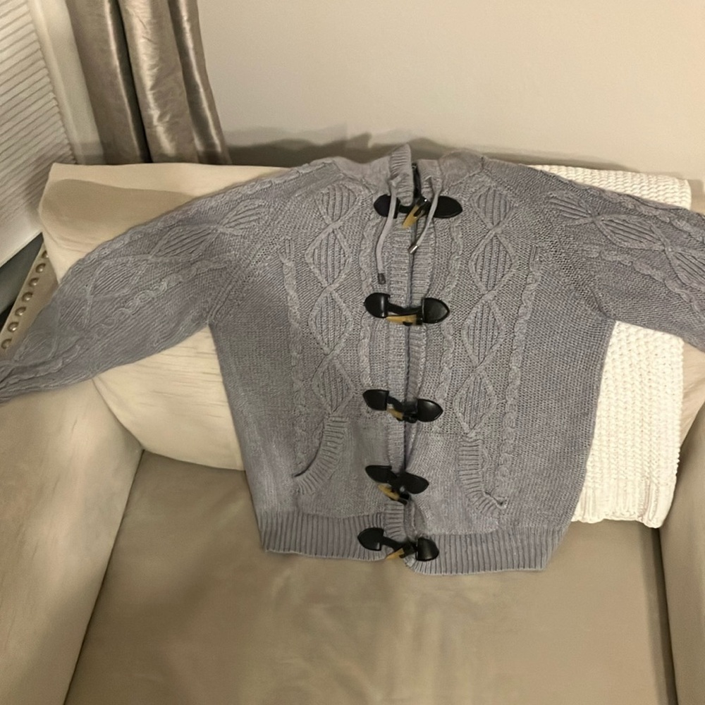Cable Knit Hooded Sweater